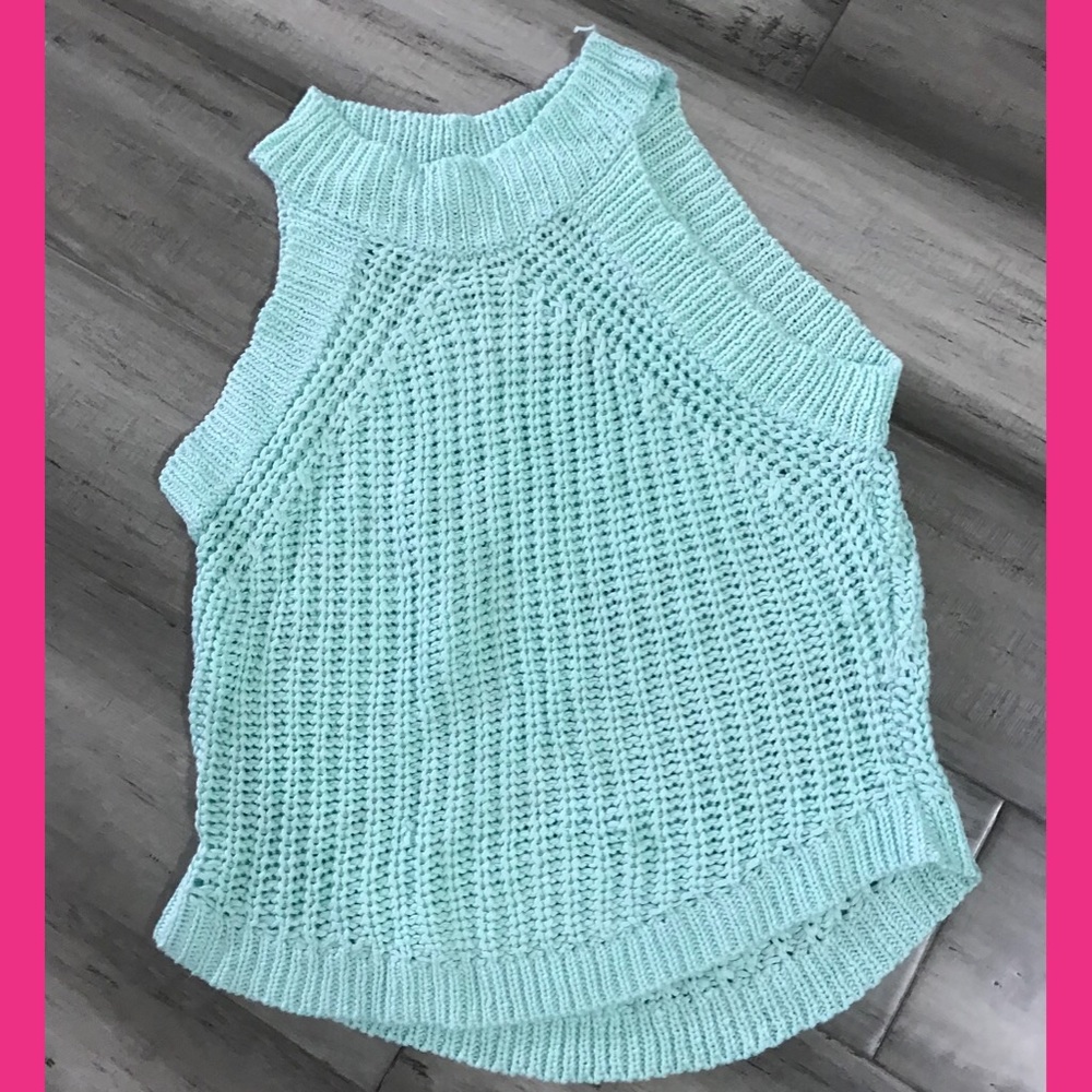 Sleeveless top